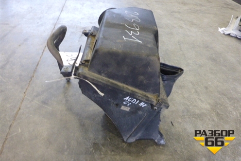 Корпус воздушного фильтра (4.2л) для Audi A8 с 1998-2003г (А8)