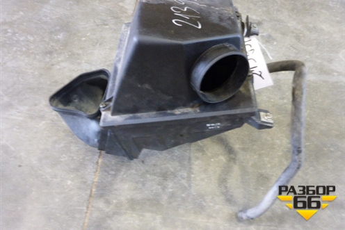 Корпус воздушного фильтра (4.2л) для Audi A8 с 1998-2003г (А8)