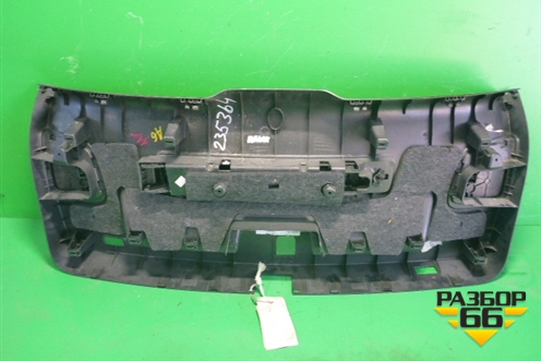 Обшивка двери багажника (4G9867979D) для Audi A6 (C7) с 2011-2018г (А6)