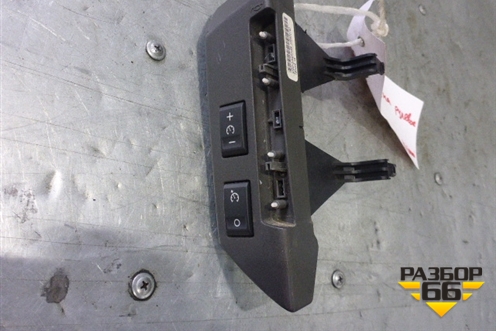 Модуль кнопок управления магнитолой (на рулевое колесо левый) для Land Rover Freelander 2 с 2007г (Фрилендер)