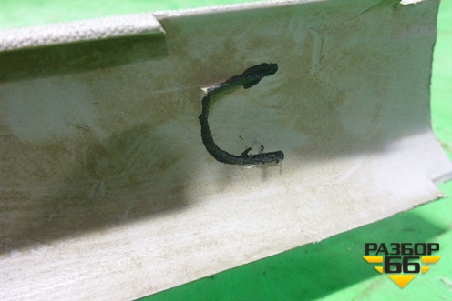 Обшивка стойки лобового стекла правая (03198RHCAB) для Ford Focus 1 с 1998-2004г (Фокус)