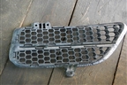 Решетка в передний бампер правая (после 2006г) для Volkswagen Touareg c 2002-2010г (Туарег)