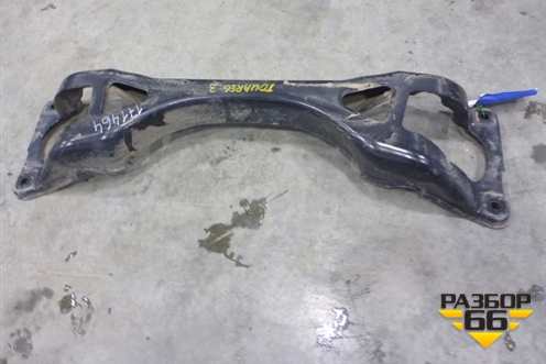 Балка задняя (верхняя) для Volkswagen Touareg c 2002-2010г (Туарег)