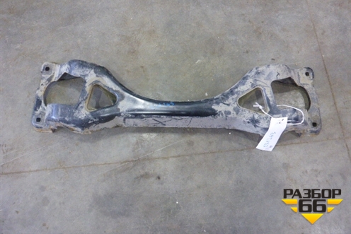 Балка задняя (верхняя) для Volkswagen Touareg c 2002-2010г (Туарег)