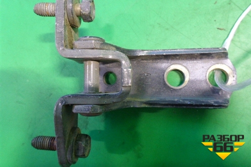 Петля двери задней правой нижняя (MR302270) для Mitsubishi Lancer-9  с 2003-2008г (Лансер)