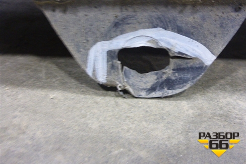 Накладка переднего бампера/ (центральная) (20529740) для Volvo TRUCK FH с 2002-2008г (ФШ)