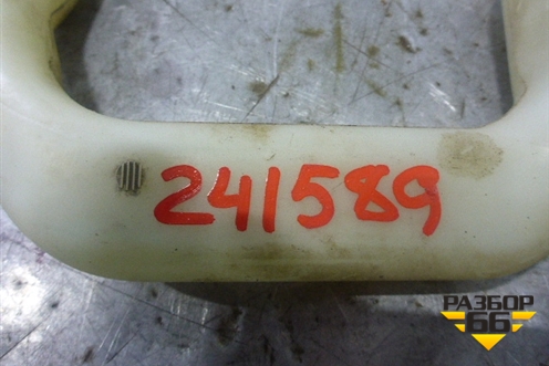 Горловина бачка омывателя лобового стекла для Volkswagen Touareg c 2002-2010г (Туарег)