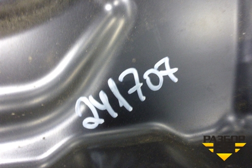 Короб водоотводящий для Volkswagen Touareg c 2002-2010г (Туарег)