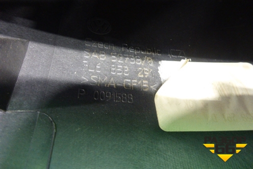 Накладка на щиток приборов (7L6858291) для Volkswagen Touareg c 2002-2010г (Туарег)