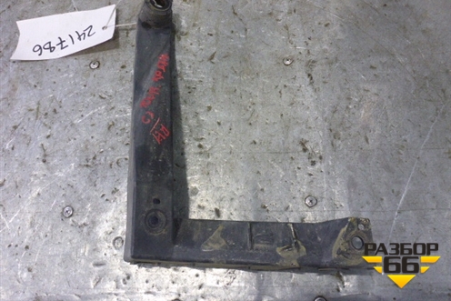 Кронштейн заднего бампера правый (под фонарь) (7L6807862) для Volkswagen Touareg c 2002-2010г (Туарег)