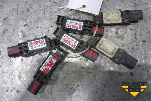 Датчик AIR BAG (4B0959643E) для Volkswagen Touareg c 2002-2010г (Туарег)