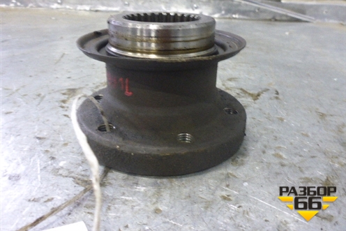 Корпус сальника дифференциала (3.6л АКПП BHK) для Volkswagen Touareg c 2002-2010г (Туарег)