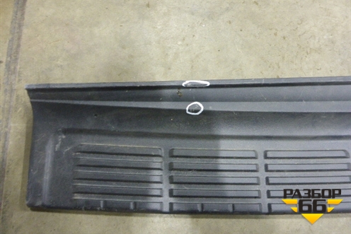 Накладка заднего бампера (до 2012г) (5216260040) для Toyota Land Cruiser (200) с 2008г (Ленд Крузер)