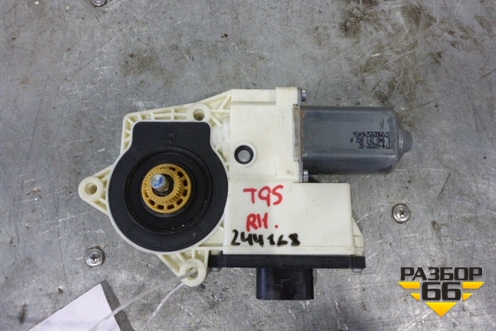 Моторчик стеклоподъёмника правый  (81286016138) для MAN TGS с 2007г (ТГС)