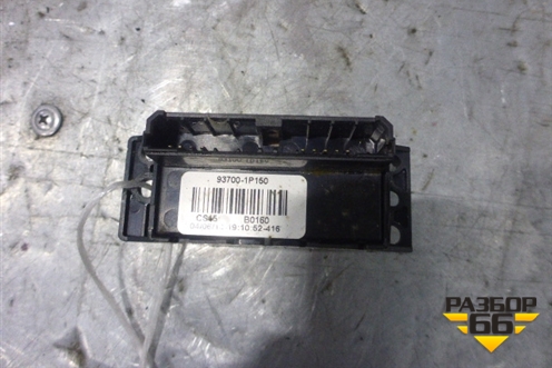 Модуль кнопок (см фото) (937001P100) для Kia Venga с 2010г (Венга)