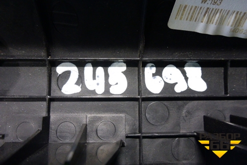 Накладка порога внутренняя заднего правого (858851P000EQ) для Kia Venga с 2010г (Венга)