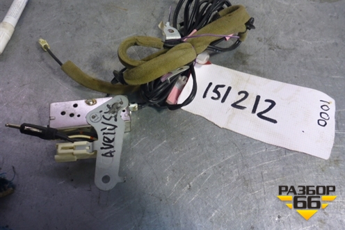 Антенна электрическая для Toyota Avensis с 2003-2009г (Авенсис)