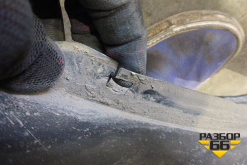 Бампер задний (до 2013г седан под парктроник) (51127331593) для BMW 5-серия F10/F11 с 2009-2016г