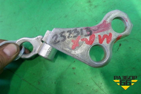 Петля двери задней правой верхняя (3M51R26800AHU) для Ford C-MAX с 2003-2010г (ЦМакс 1)