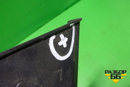 Обшивка стойки задняя нижняя левая для Peugeot 407 с 2004г