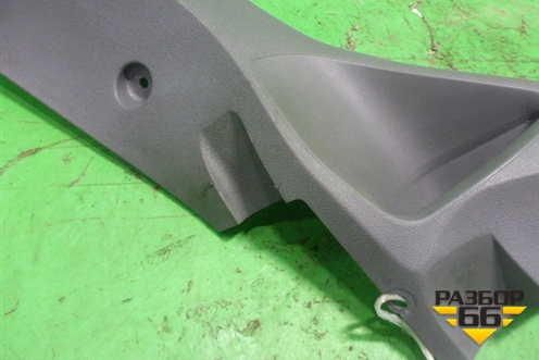 Обшивка стойки задняя нижняя левая (4M51A31017AGW) для Ford Focus 2 с 2008-2011г (Фокус)