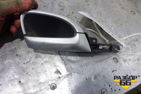 Ручка внутренняя двери задней правой (7L5837114A) для Porsche Cayenne с 2003-2010г (Каен)