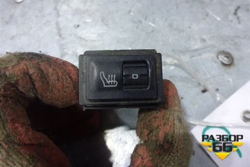 Кнопка обогрева сидений правая (7L5963564) для Porsche Cayenne с 2003-2010г (Каен)