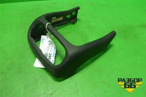 Накладка внутренняя (на подлокотник задняя часть) для Porsche Cayenne с 2003-2010г (Каен)