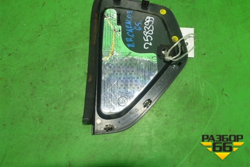 Накладка на торпедо (правая боковая) (7L5857176D) для Porsche Cayenne с 2003-2010г (Каен)