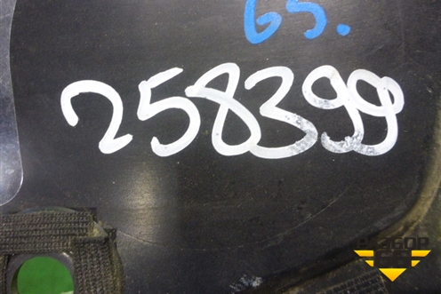 Накладка на торпедо (правая боковая) (7L5857176D) для Porsche Cayenne с 2003-2010г (Каен)