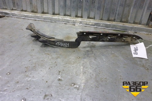 Кронштейн заднего бампера правый (7L5807394D) для Porsche Cayenne с 2003-2010г (Каен)