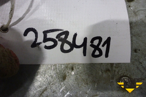 Кронштейн заднего бампера правый (7L5807394D) для Porsche Cayenne с 2003-2010г (Каен)