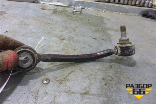 Стойка заднего стабилизатора (левая) для Porsche Cayenne с 2003-2010г (Каен)
