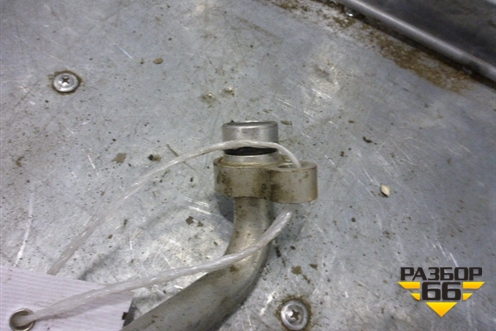 Трубка кондиционера для Nissan Almera N16 с 2000-2006г (Альмера Н16)