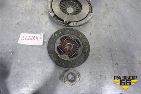 Сцепление в сборе (новое EXEDY) для Toyota Avensis с 1997-2003г (Авенсис)