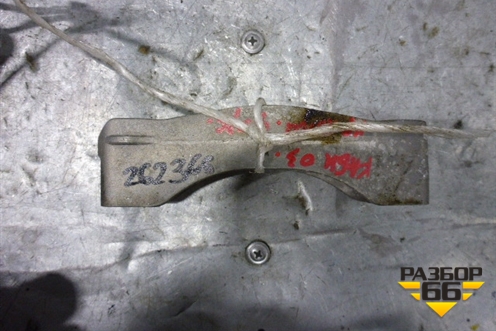 Кронштейн (топливной форсунки) для Porsche Cayenne с 2003-2010г (Каен)