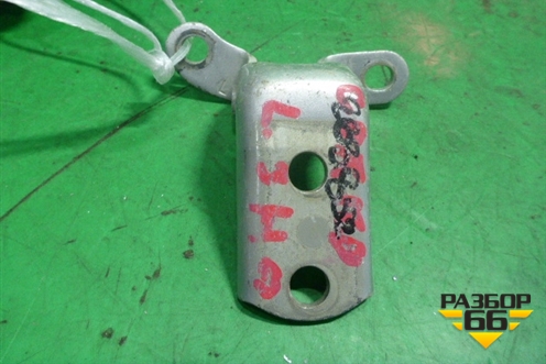 Петля двери задней левой нижняя (6878002060) для Toyota Corolla (E12) с 2001-2007г (Королла 120)