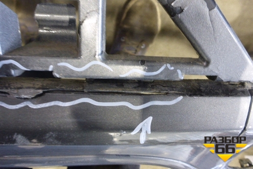 Бампер задний нижняя часть (после 2014г) (7P5807521B) для Porsche Cayenne с 2010-2017г (Каен)