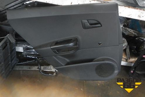 Обшивка двери задней левой под механику 5ти дверный хетчбэк для Kia Ceed с 2006-2012г (Сид 1)