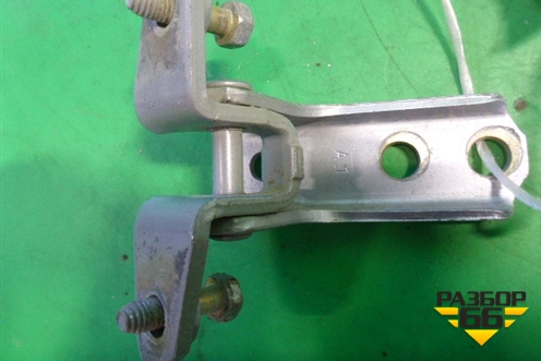 Петля двери задней правой нижняя (MR302270) для Mitsubishi Lancer-9  с 2003-2008г (Лансер)