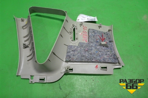 Обшивка стойки задняя верхняя левая (8200814215) для Renault Scenic с 2003-2009г (Сценик)