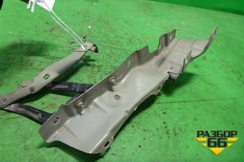 Петля капота правая (8200081663) для Renault Scenic с 2003-2009г (Сценик)