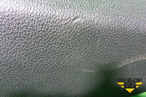 Обшивка стойки центральная нижняя левая (967597377) для Peugeot 408 с 2012г