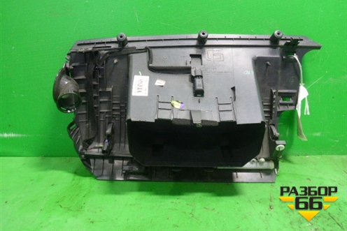 Бардачок (8626141) для Volvo C30 с 2006г