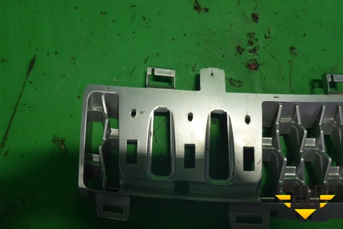 Накладка переднего крыла левого (после 2009г верхняя) (BH4148420A) для Land Rover Range Rover 3 с 2002-2012г (Вог)