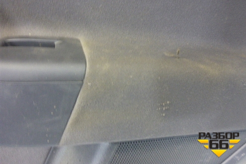 Обшивка двери задней правой под электрику (5M0868074A) для Volkswagen Golf V Plus с 2005-2014г (Гольф 5 Плюс)