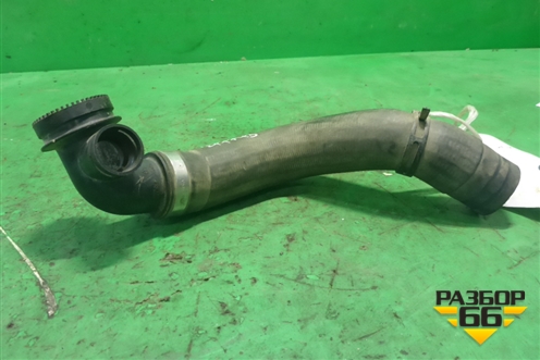 Патрубок системы охлаждения для Volkswagen Touareg c 2002-2010г (Туарег)