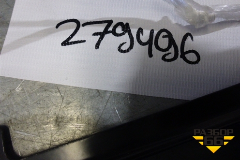 Панель внутренняя двери правой для Mercedes Benz TRUCK Axor 2 с 2004г (Аксор)