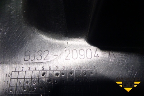 Накладка двери передней правой (на рамку 5ти дверный кузов) (BJ3220904A) для Land Rover Range Rover Evoque с 2011-2018г (Евог)