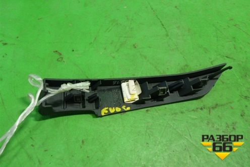 Накладка на торпедо (центральная левая) (BJ32044B79ABW) для Land Rover Range Rover Evoque с 2011-2018г (Евог)